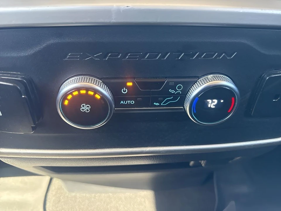 2024 Ford Expedition 4th Gen - Image 13 of 21