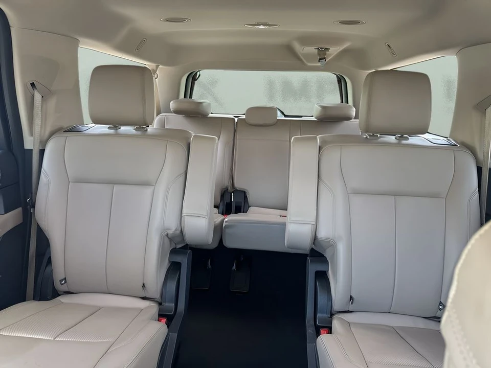 2024 Ford Expedition 4th Gen - Image 11 of 21