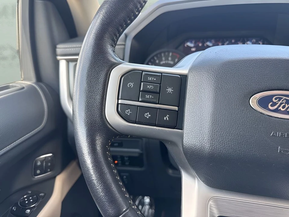 2024 Ford Expedition 4th Gen - Image 14 of 21