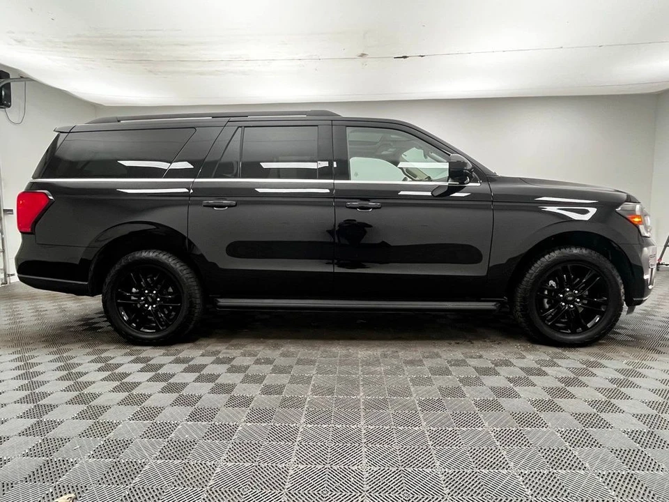 2024 Ford Expedition 5th Gen - Image 8 of 12