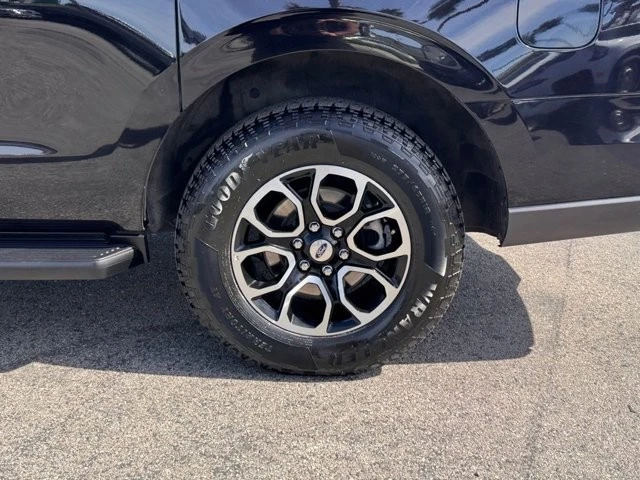 2024 Ford Expedition 4th Gen - Image 15 of 31