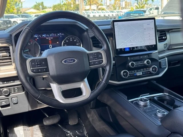 2024 Ford Expedition 4th Gen - Image 28 of 31