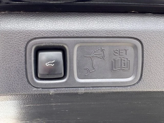 2024 Ford Expedition 4th Gen - Image 14 of 31
