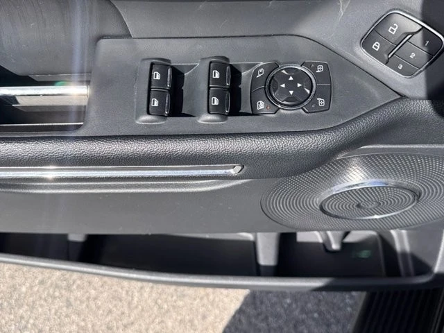 2024 Ford Expedition 4th Gen - Image 17 of 31