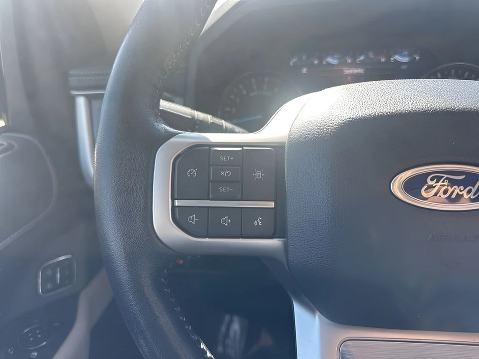 2024 Ford Expedition 4th Gen - Image 15 of 21