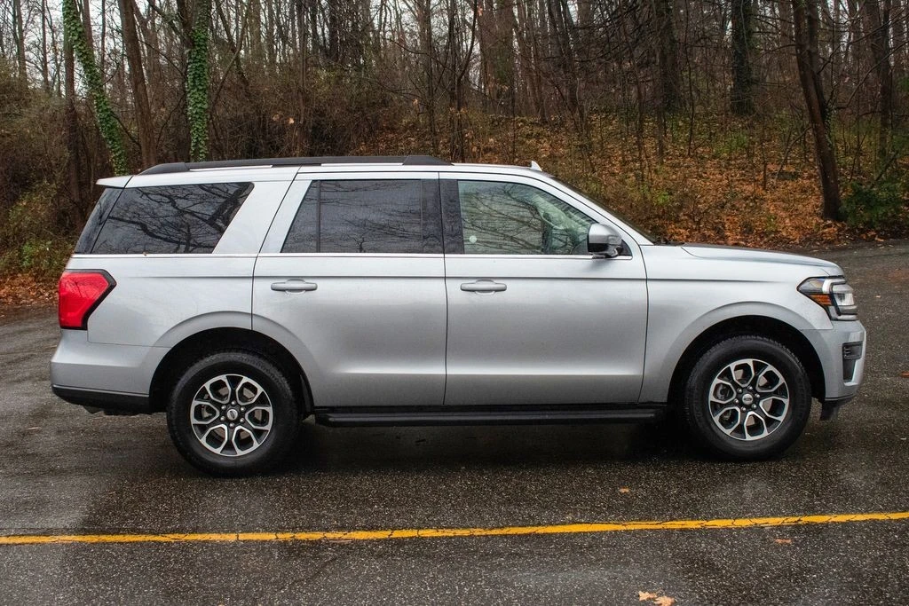 2024 Ford Expedition 4th Gen - Image 10 of 12