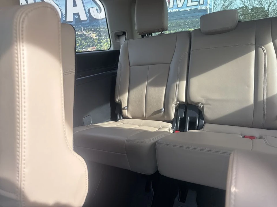 2024 Ford Expedition 4th Gen - Image 11 of 18