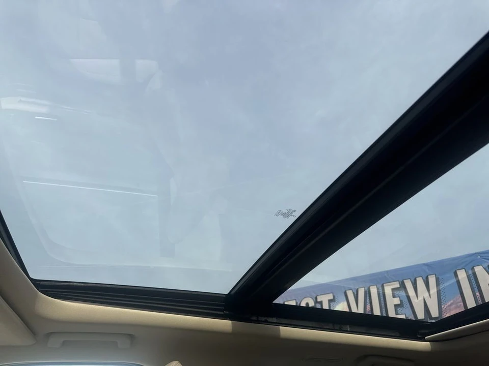 2024 Ford Expedition 4th Gen - Image 17 of 18