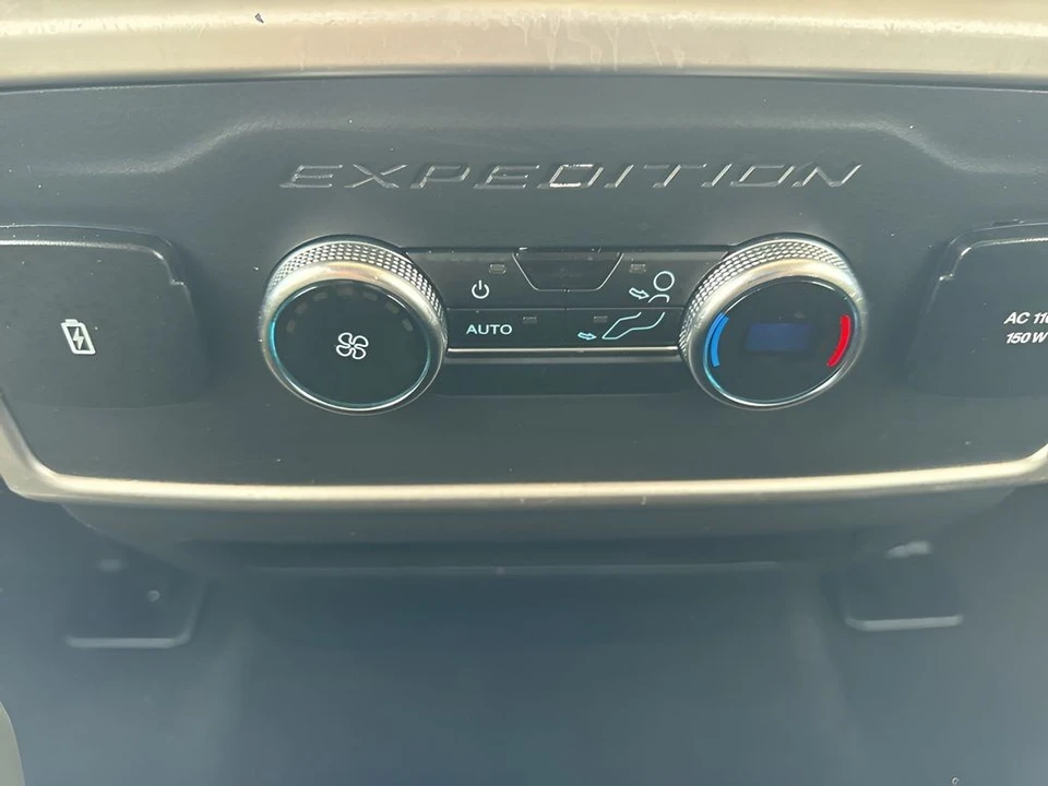 2024 Ford Expedition 4th Gen - Image 13 of 21