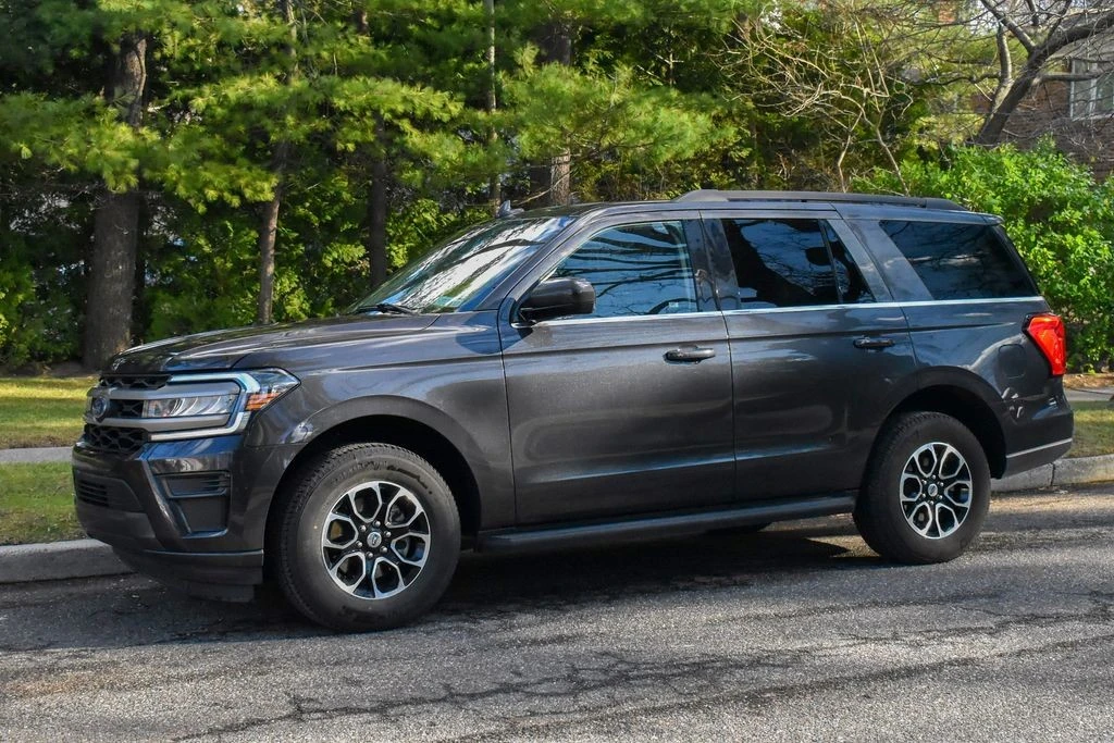 2024 Ford Expedition 4th Gen - Image 2 of 12