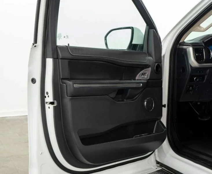 2024 Ford Expedition 4th Gen - Image 7 of 12
