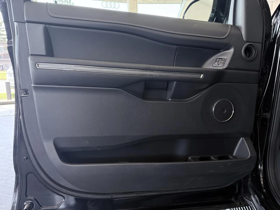 2024 Ford Expedition 4th Gen - Image 21 of 31