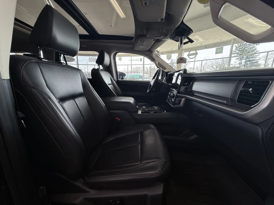 2024 Ford Expedition 4th Gen - Image 28 of 31