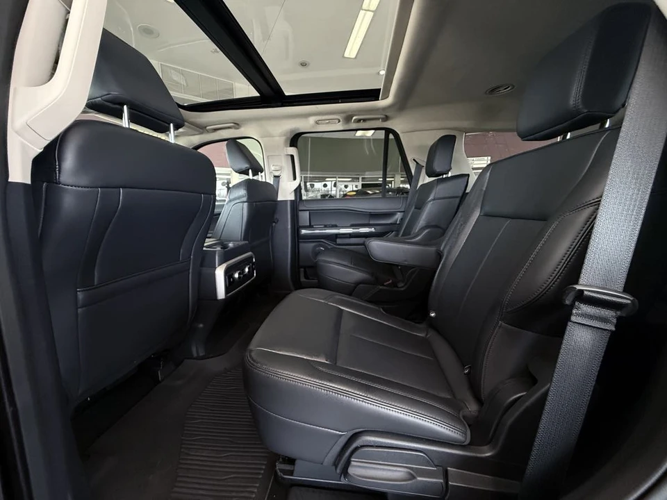 2024 Ford Expedition 4th Gen - Image 22 of 31