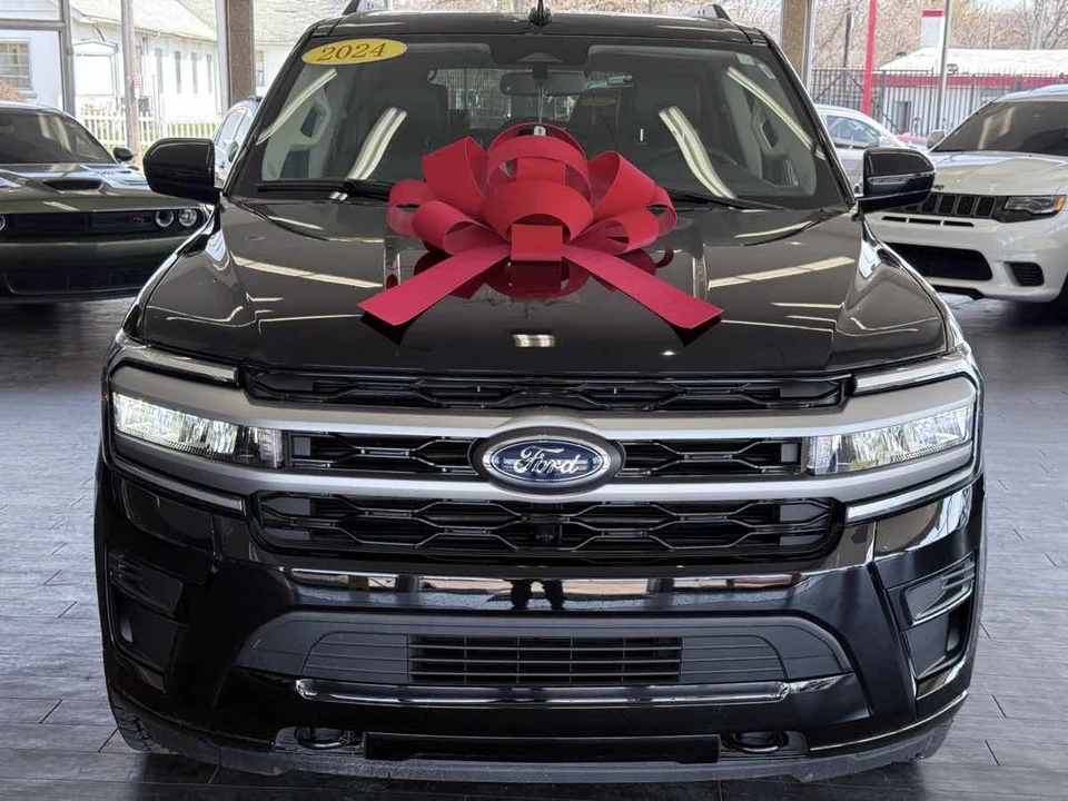 2024 Ford Expedition 4th Gen - Image 3 of 31