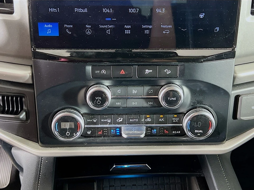 2024 Ford Expedition 4th Gen - Image 19 of 21