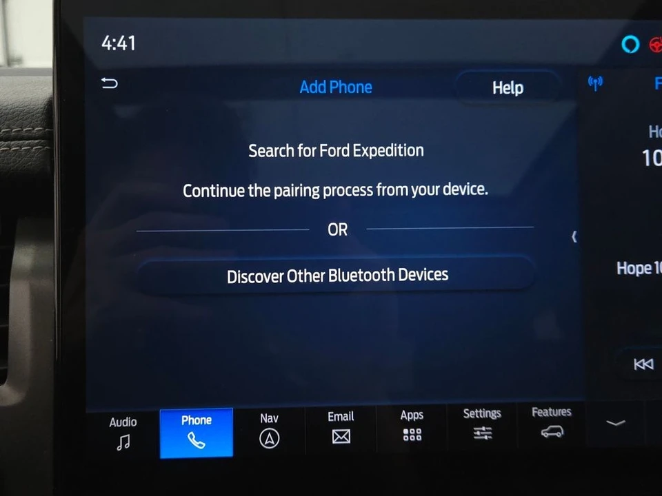 2024 Ford Expedition 4th Gen - Image 9 of 12