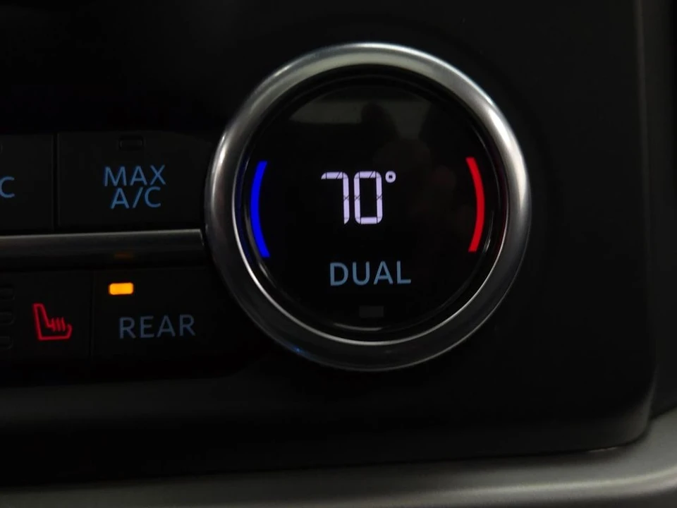 2024 Ford Expedition 4th Gen - Image 8 of 12