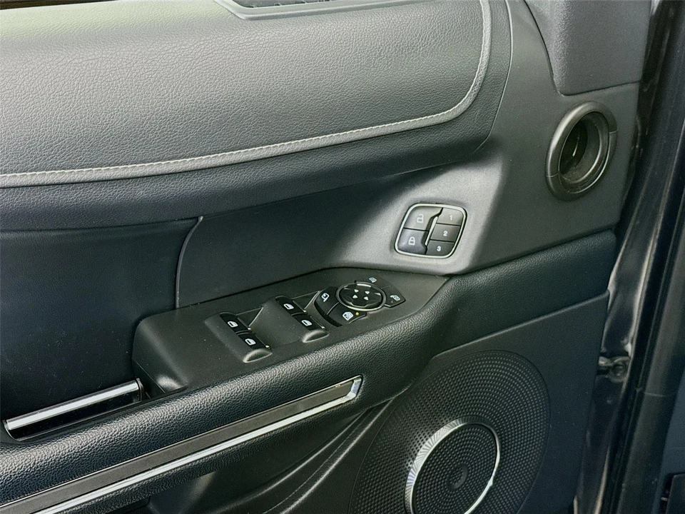 2024 Ford Expedition 5th Gen - Image 17 of 21