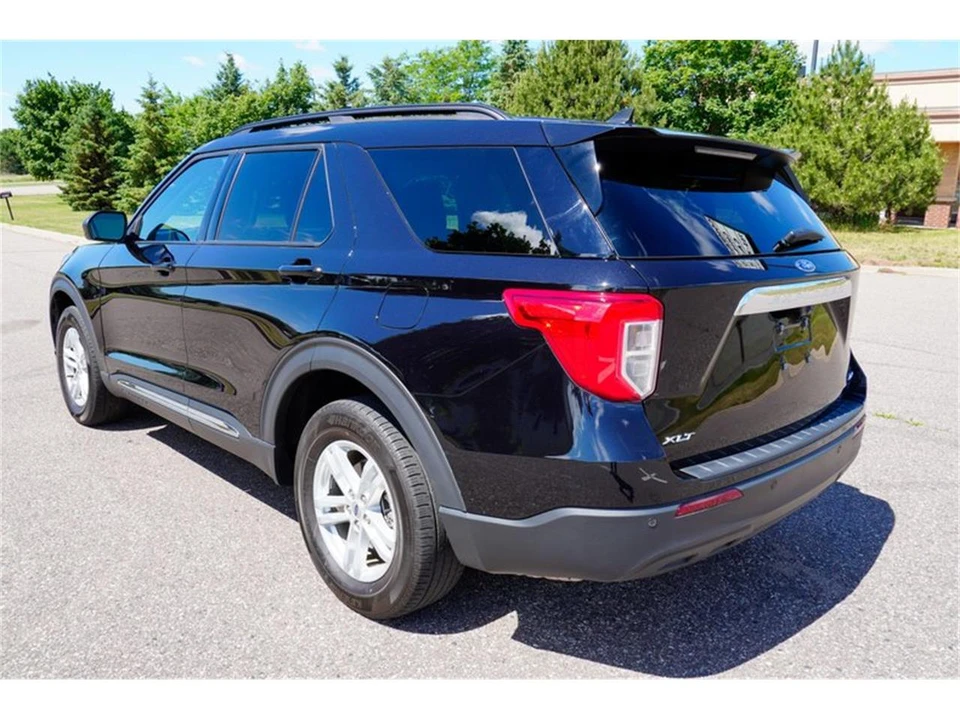 2024 Ford Explorer 6th Gen - Image 6 of 31