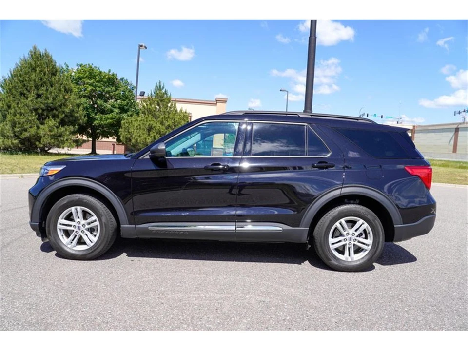 2024 Ford Explorer 6th Gen - Image 7 of 31