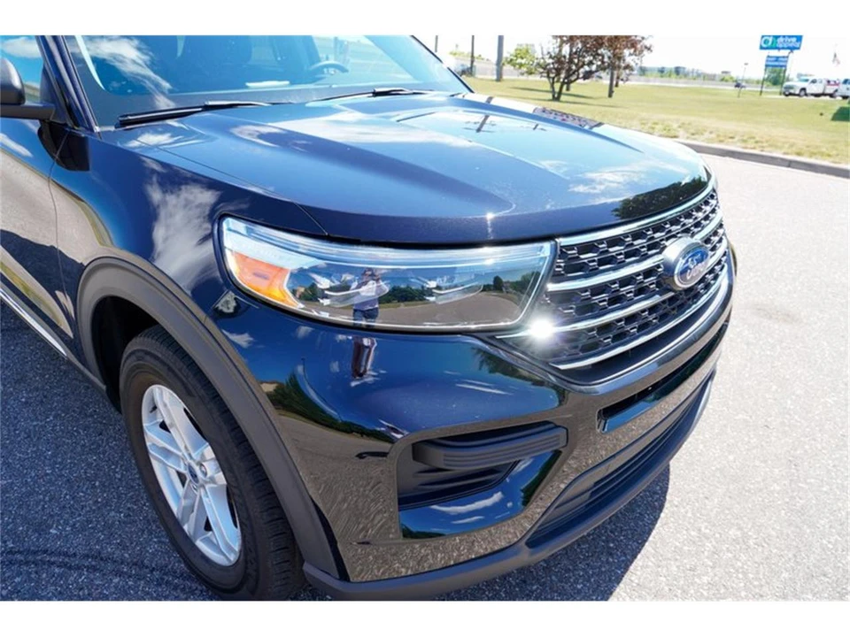 2024 Ford Explorer 6th Gen - Image 29 of 31