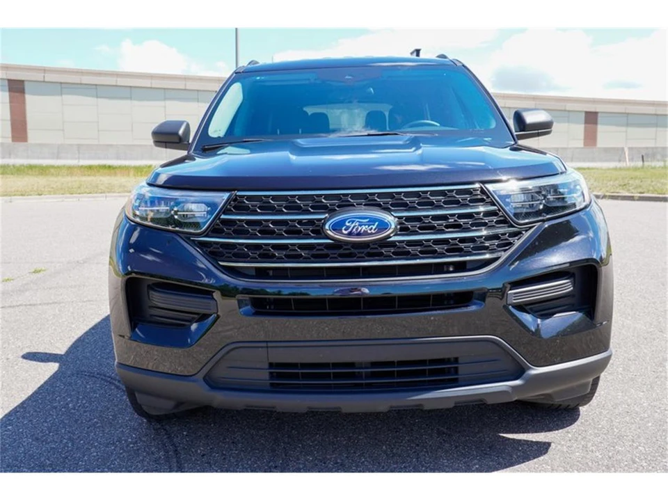 2024 Ford Explorer 6th Gen - Image 9 of 31