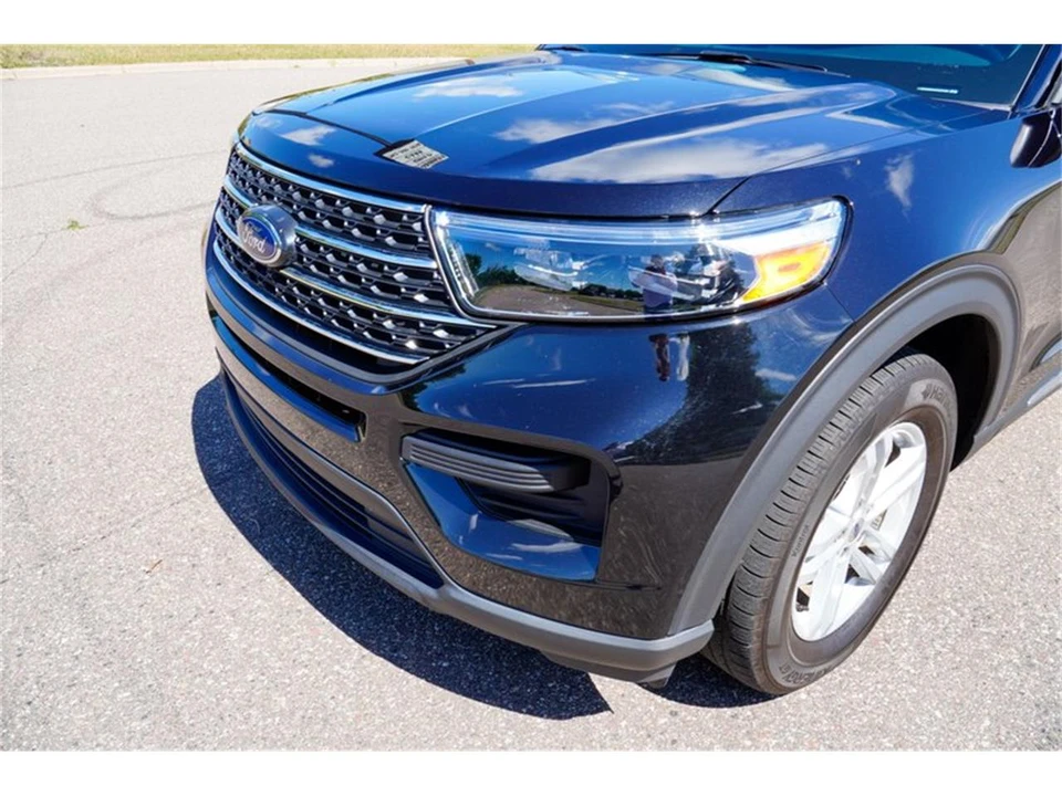 2024 Ford Explorer 6th Gen - Image 25 of 31
