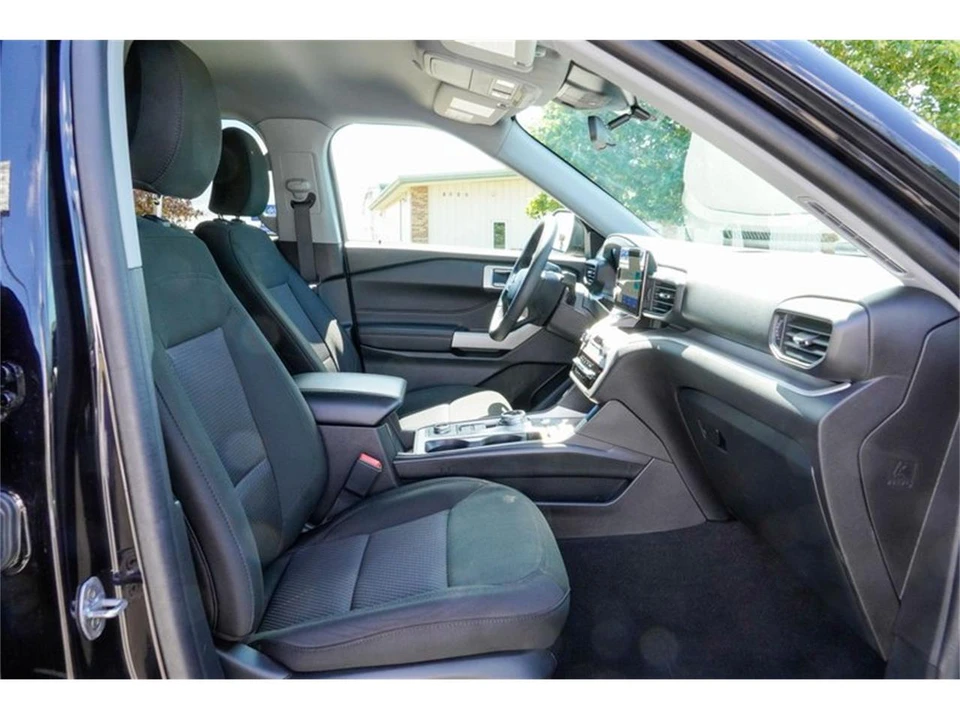 2024 Ford Explorer 6th Gen - Image 20 of 31