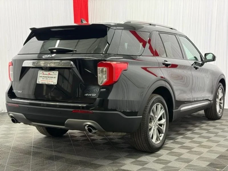 2024 Ford Explorer 6th Gen - Image 8 of 12