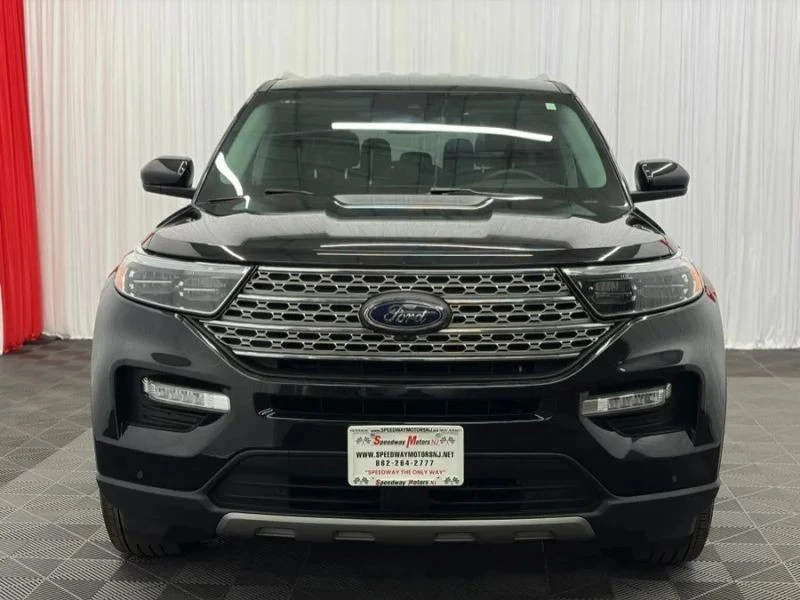 2024 Ford Explorer 6th Gen - Image 3 of 12