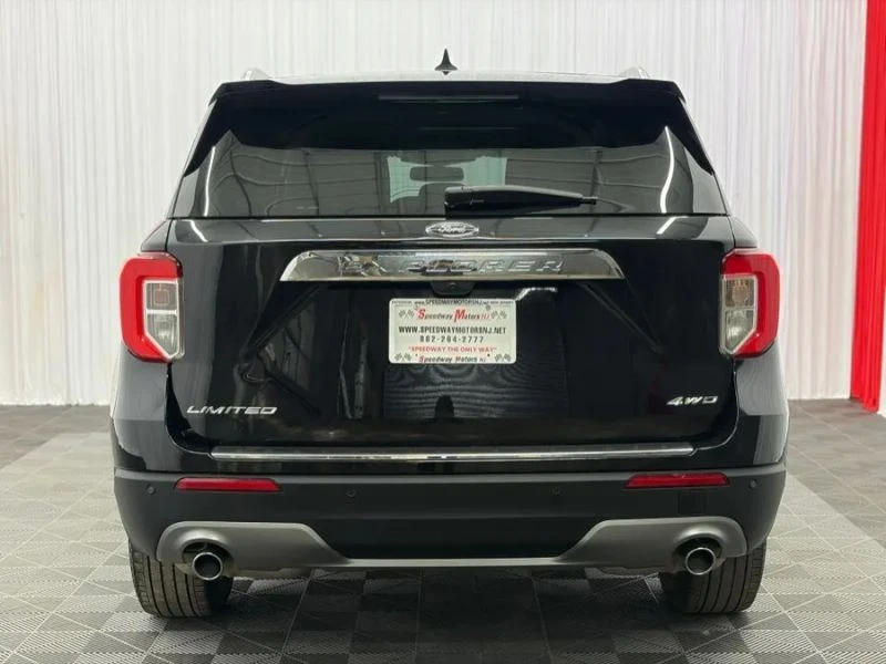 2024 Ford Explorer 6th Gen - Image 7 of 12