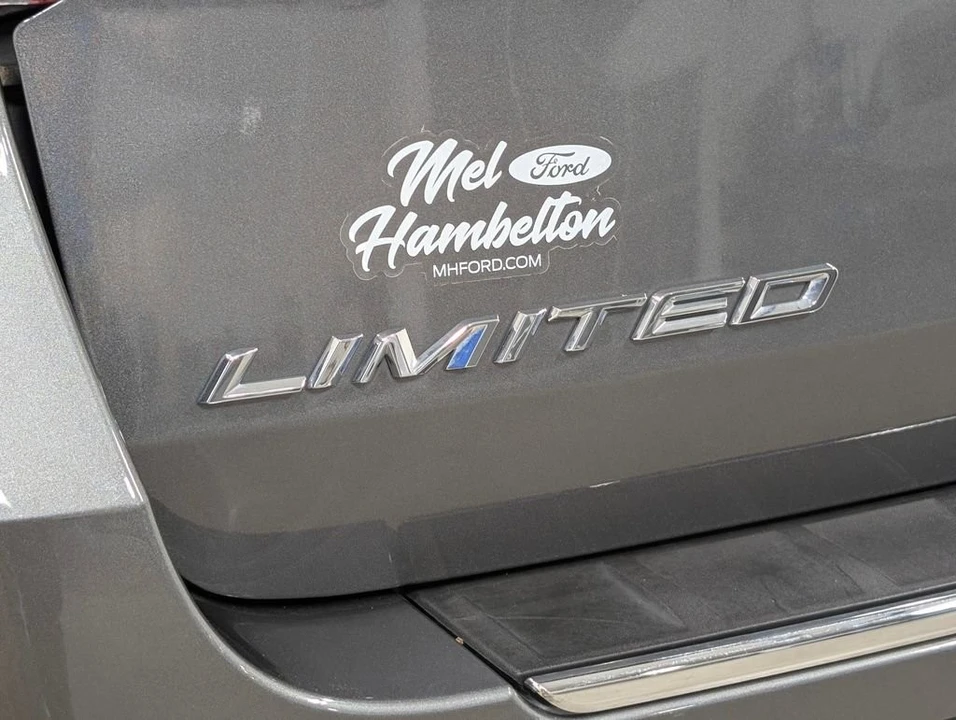 2024 Ford Explorer 6th Gen - Image 25 of 31