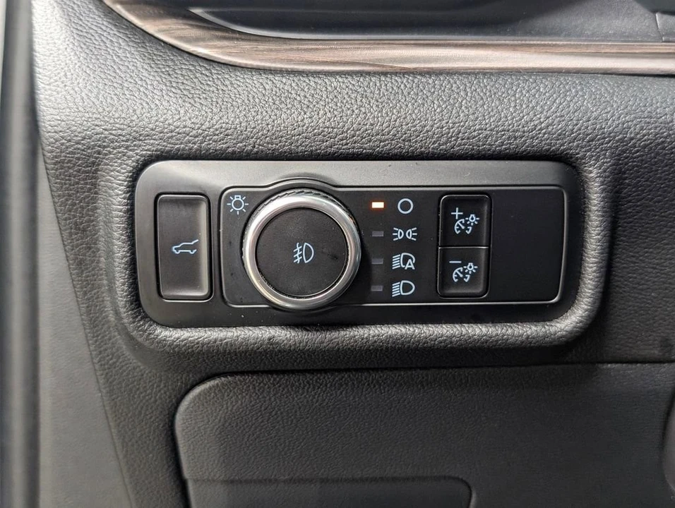 2024 Ford Explorer 6th Gen - Image 11 of 31