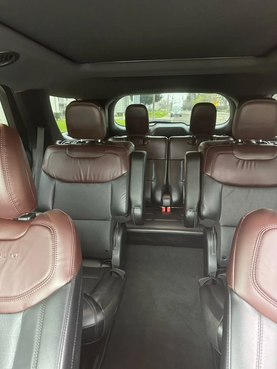 2024 Ford Explorer 6th Gen - Image 6 of 9
