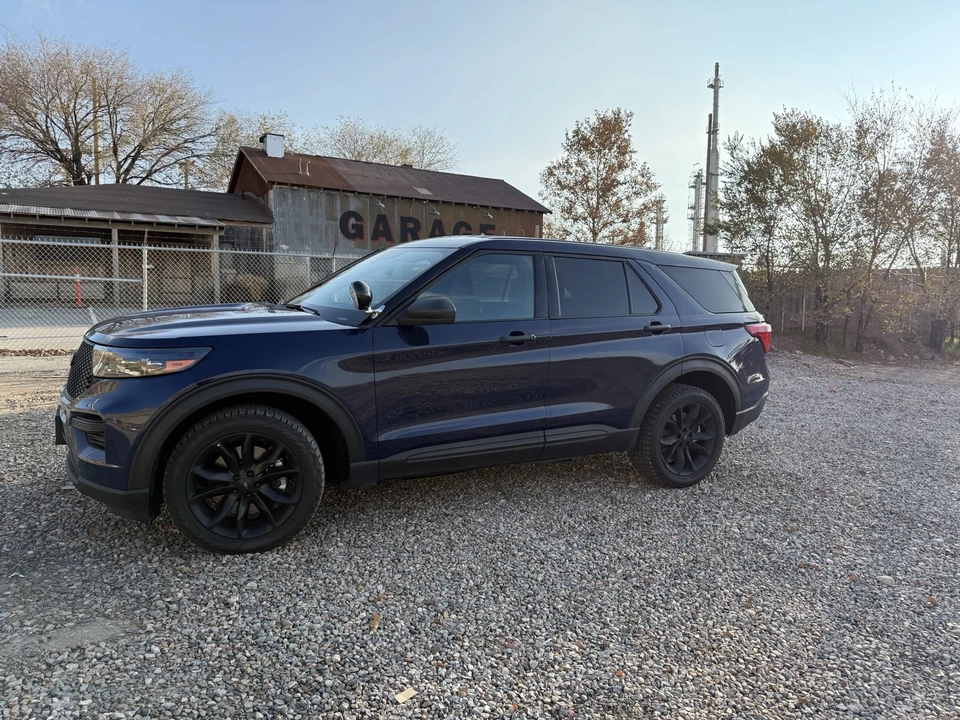 2024 Ford Explorer 6th Gen - Image 2 of 15