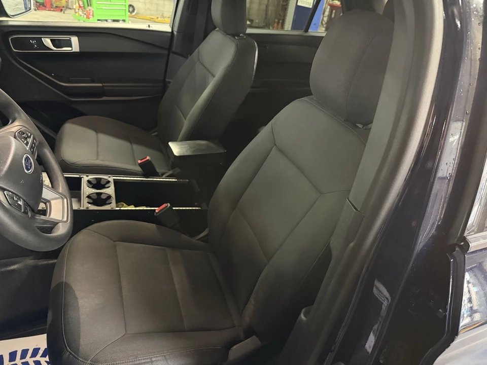 2024 Ford Explorer 6th Gen - Image 9 of 15