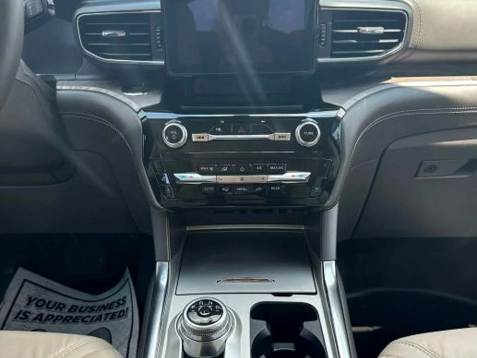 2024 Ford Explorer 6th Gen - Image 10 of 31