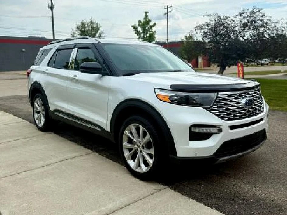2024 Ford Explorer 6th Gen - Image 2 of 31