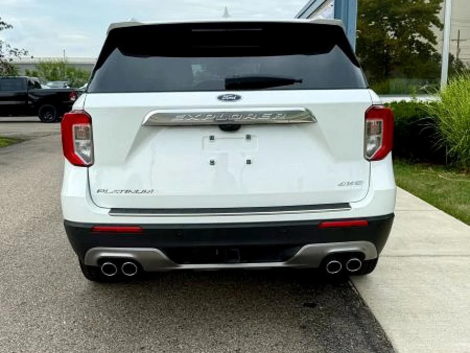 2024 Ford Explorer 6th Gen - Image 4 of 31