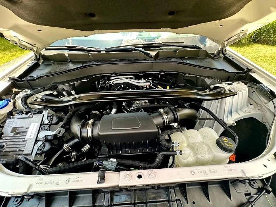 2024 Ford Explorer 6th Gen - Image 22 of 31