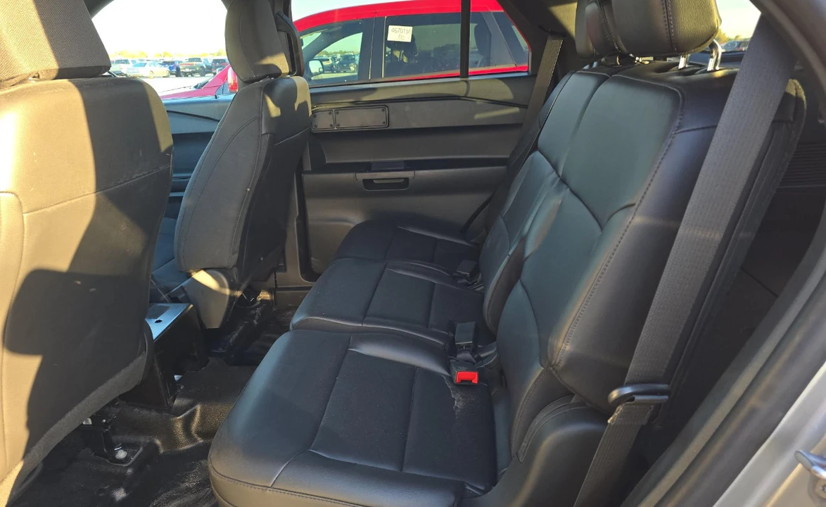 2024 Ford Explorer 6th Gen - Image 12 of 18