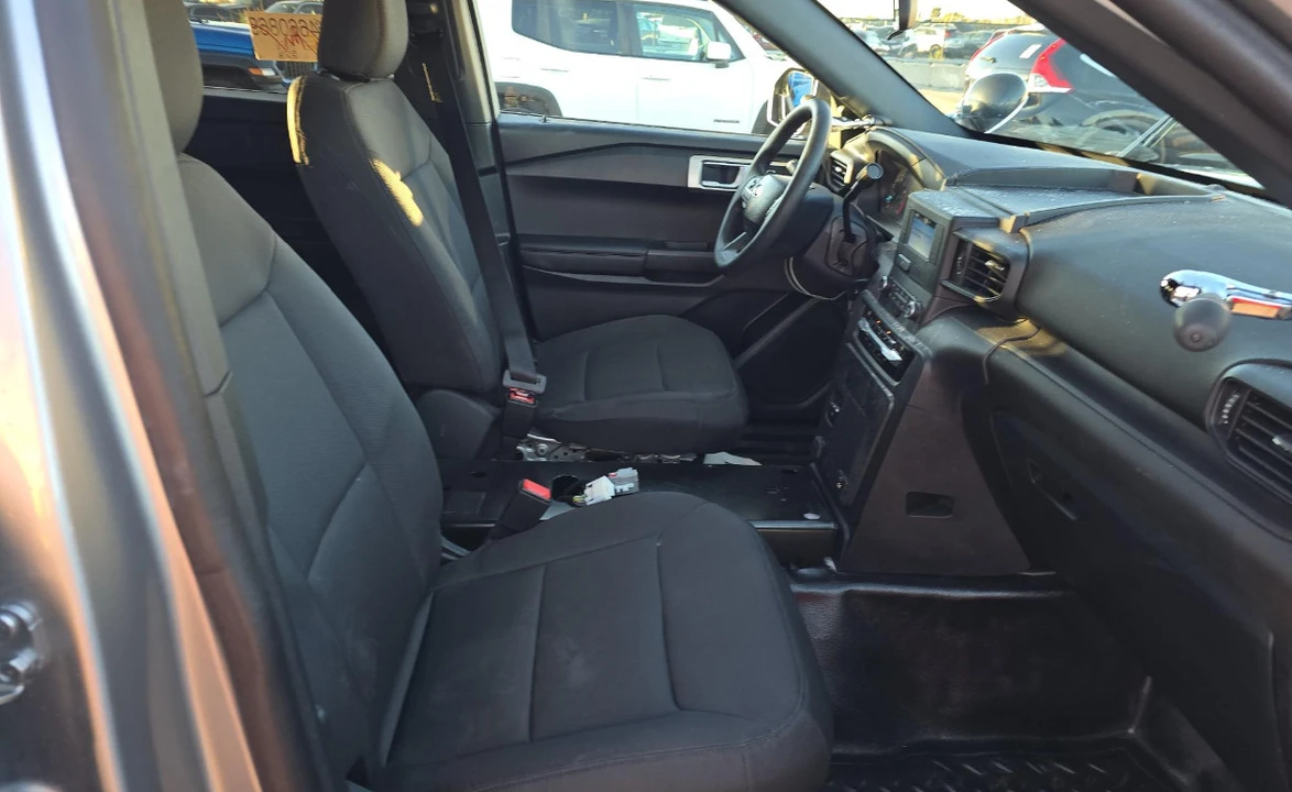 2024 Ford Explorer 6th Gen - Image 15 of 18