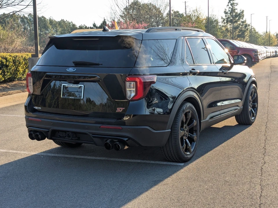 2024 Ford Explorer 6th Gen - Image 4 of 31