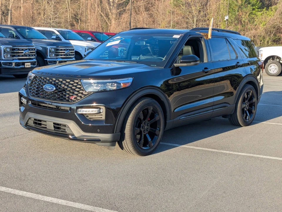 2024 Ford Explorer 6th Gen - Image 8 of 21