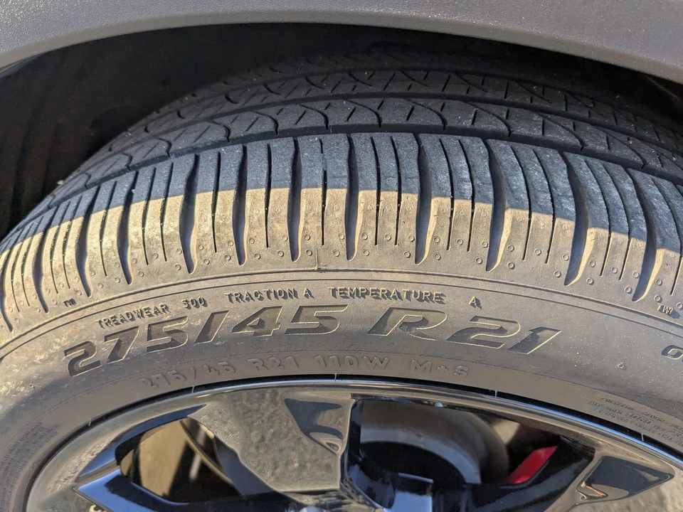 2024 Ford Explorer 6th Gen - Image 11 of 21