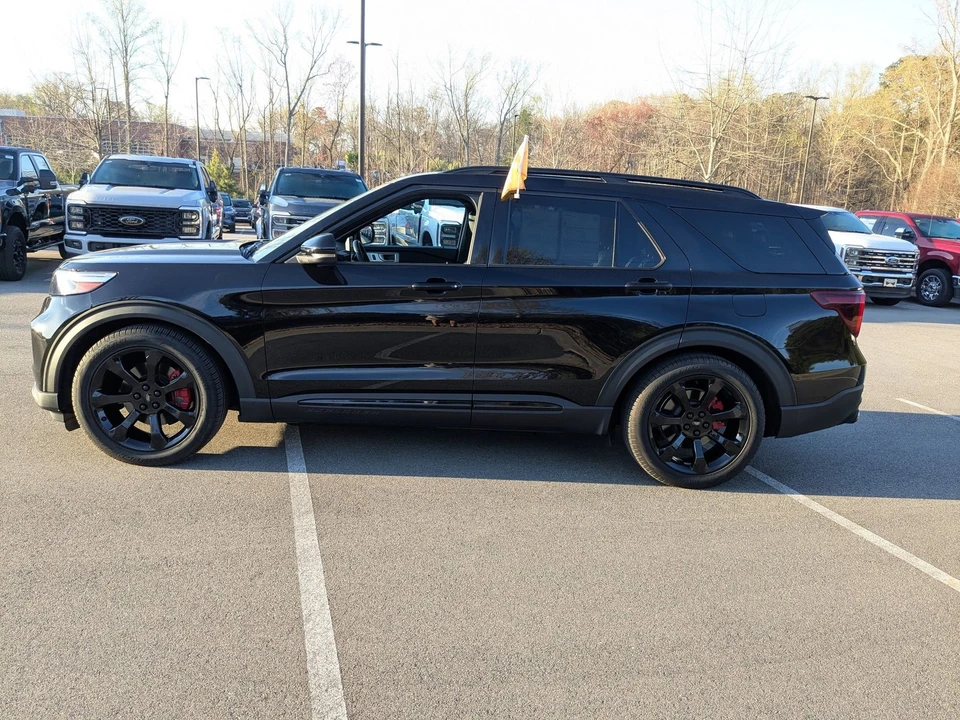 2024 Ford Explorer 6th Gen - Image 7 of 21