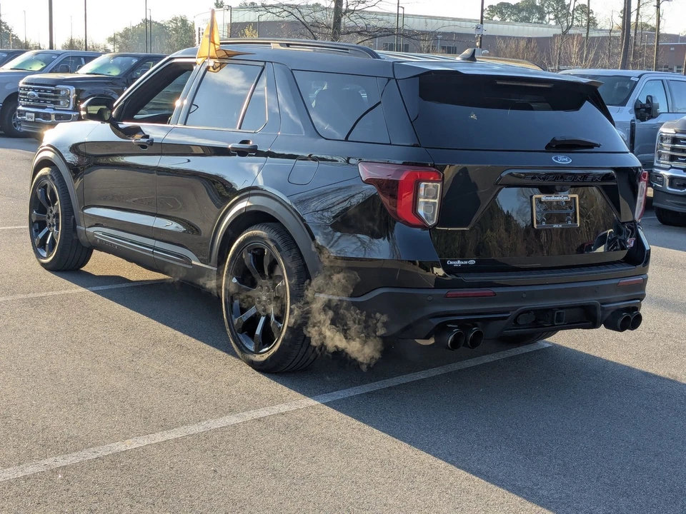 2024 Ford Explorer 6th Gen - Image 6 of 31