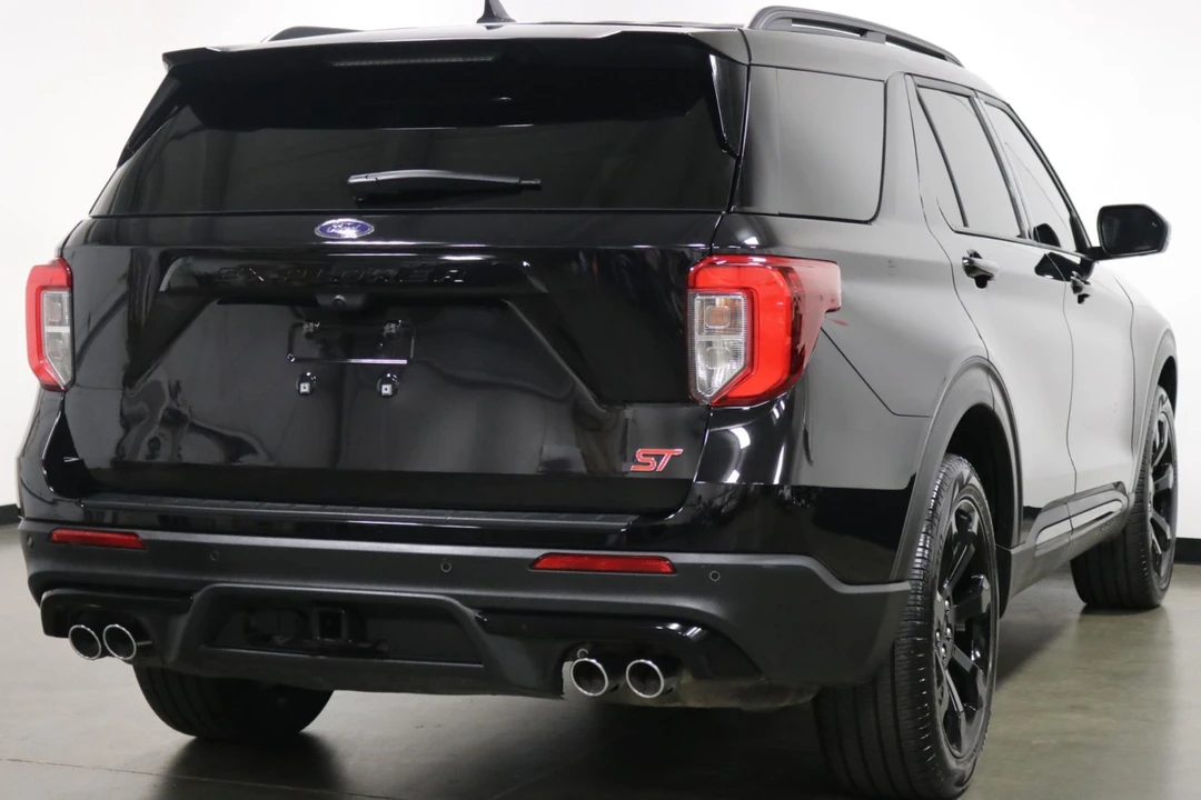 2024 Ford Explorer 6th Gen - Image 11 of 12