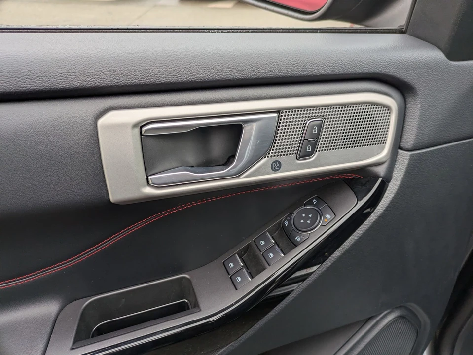 2024 Ford Explorer 6th Gen - Image 17 of 21